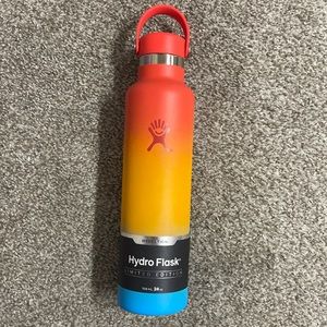 Limited Edition 24oz Hydro Flask NWT